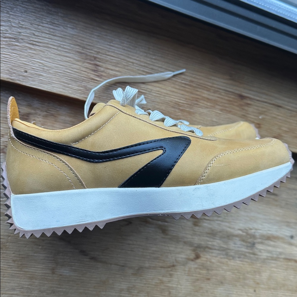 Dolce Vita Yellow and Black Athletic Shoes